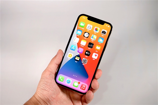番禺苹果手机维修分享iOS 14.2修订版已到，专属iPhone 12系列 