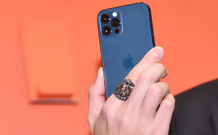番禺苹果手机维修分享iPhone12系列重启方法教程 